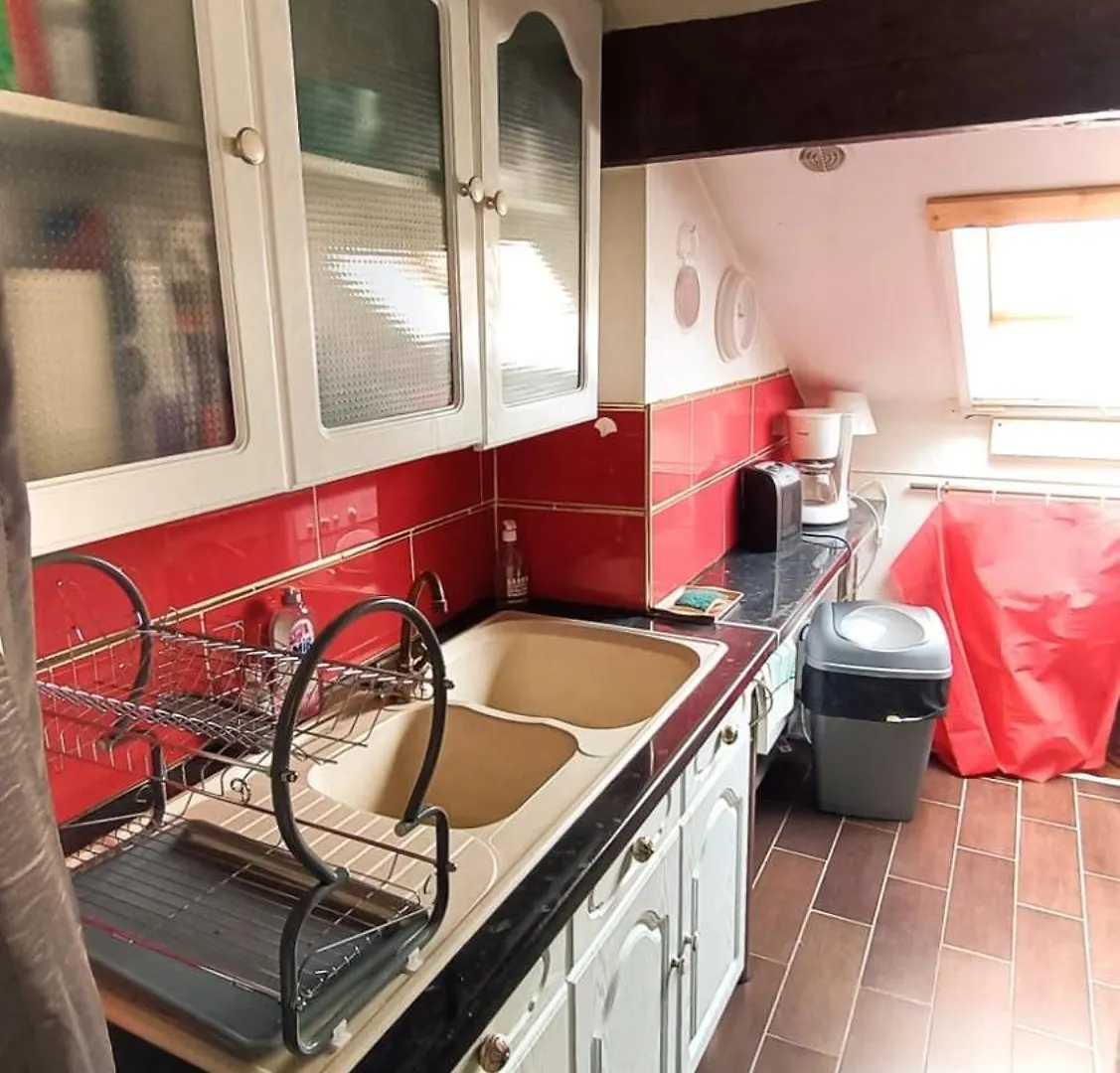 Coquet 2 Pieces Sous Les Toits Apartment Fresnes